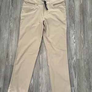 Lululemon Athletica Tan Chinos Classic 34x30”